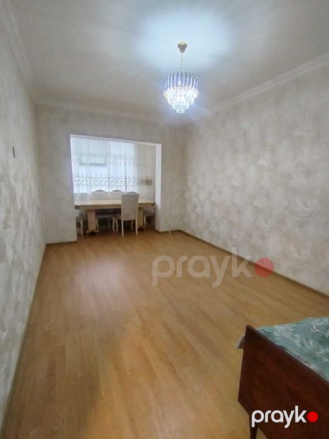 İcarəyə verilir 2 otaqlı köhnə tikili 65 m² — Bakı
