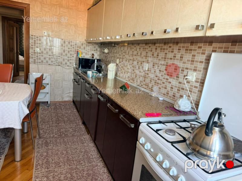Satılır 4 otaqlı Bina evi menzil (Köhnə tikili), 80 m², 13-cü mikrorayon — Mənzil, Sumqayıt (6)