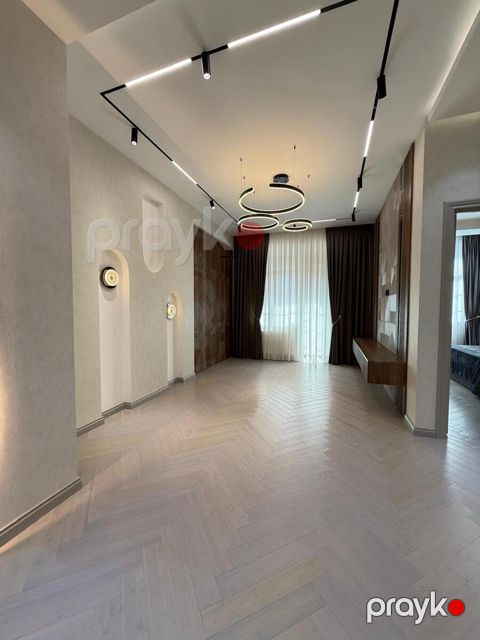 Satılır 2 otaqlı yeni tikili 68 m²