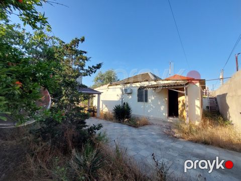 Satılır 3 otaqlı həyət evi/bağ evi 90 m² — Bakı