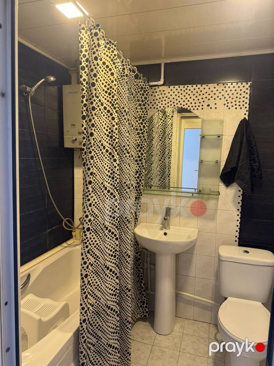 Satılır 2 otaqlı köhnə tikili 45 m² — Mənzil, Bakı (10)
