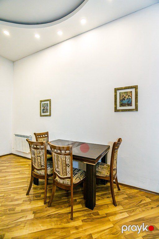 İcarəyə verilir 3 otaqlı köhnə tikili 117 m² — Mənzil, Bakı (9)