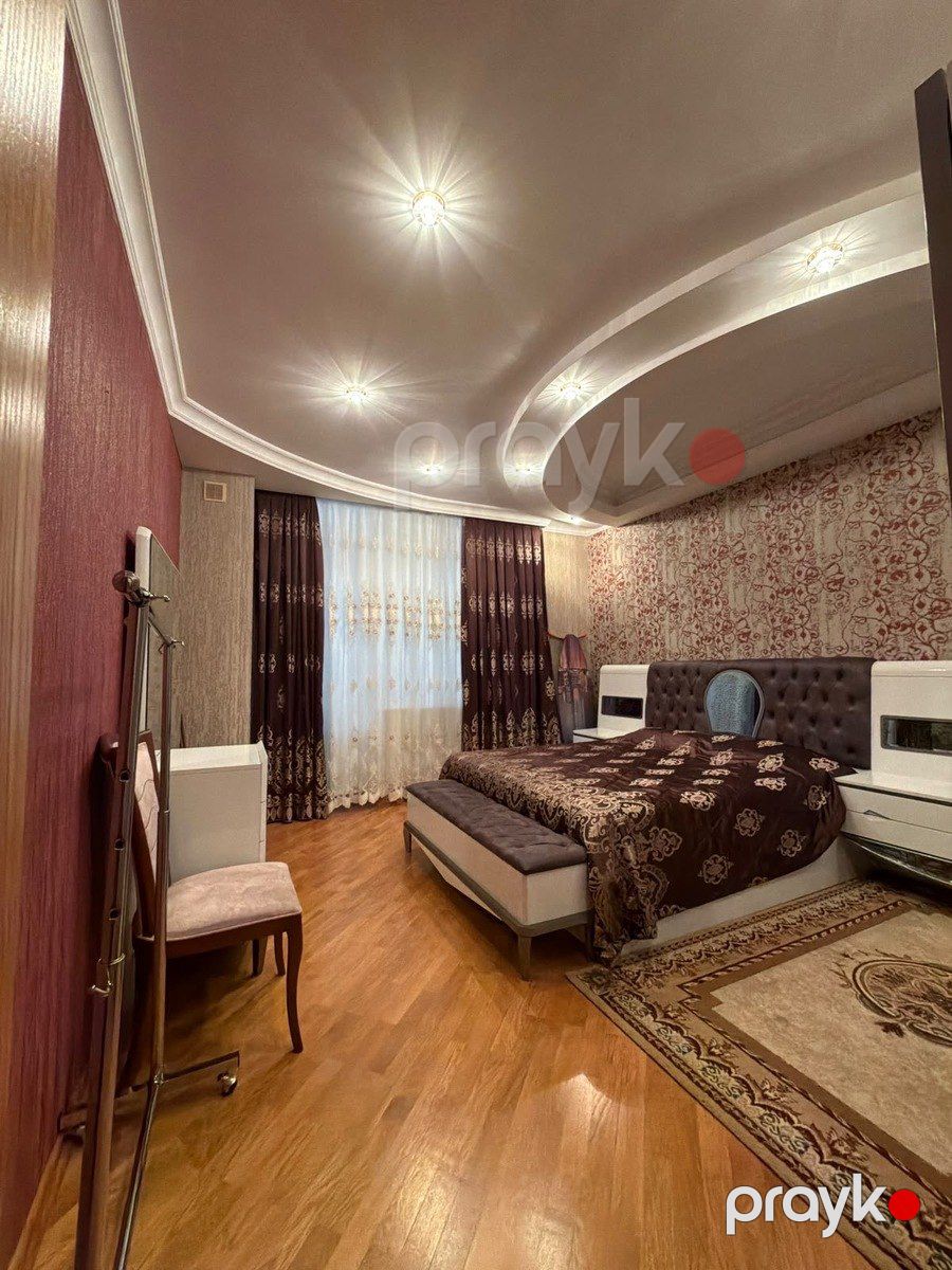 Satılır 3 otaqlı köhnə tikili 170 m² — Mənzil, Bakı (2)
