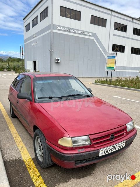 Opel Astra, 1.8 L, 1992 il, 400 000 km — Füzuli