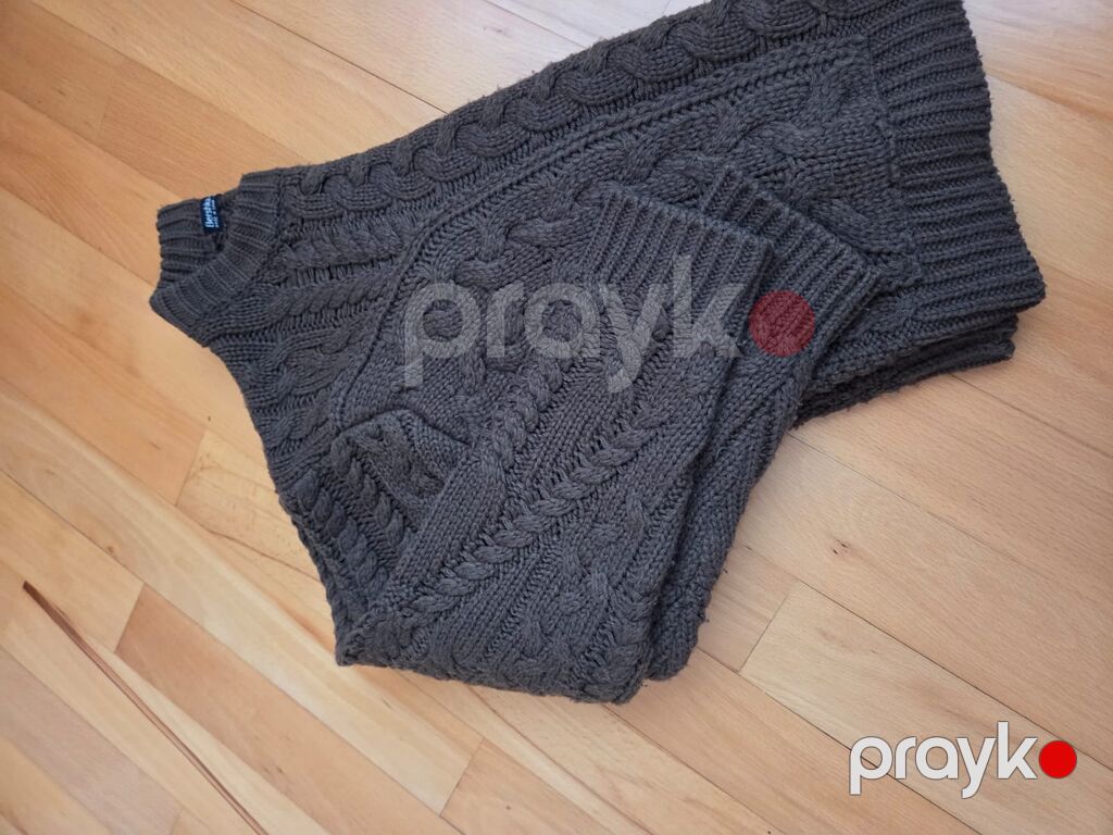 Toxunma sviter(Bershka) Reng-xaki Ölçü-S Az geyinilib,ela — Cempyer və sviter, Bakı (2)