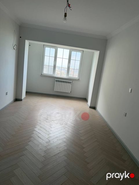 Satılır 2 otaqlı köhnə tikili 65 m² — Bakı