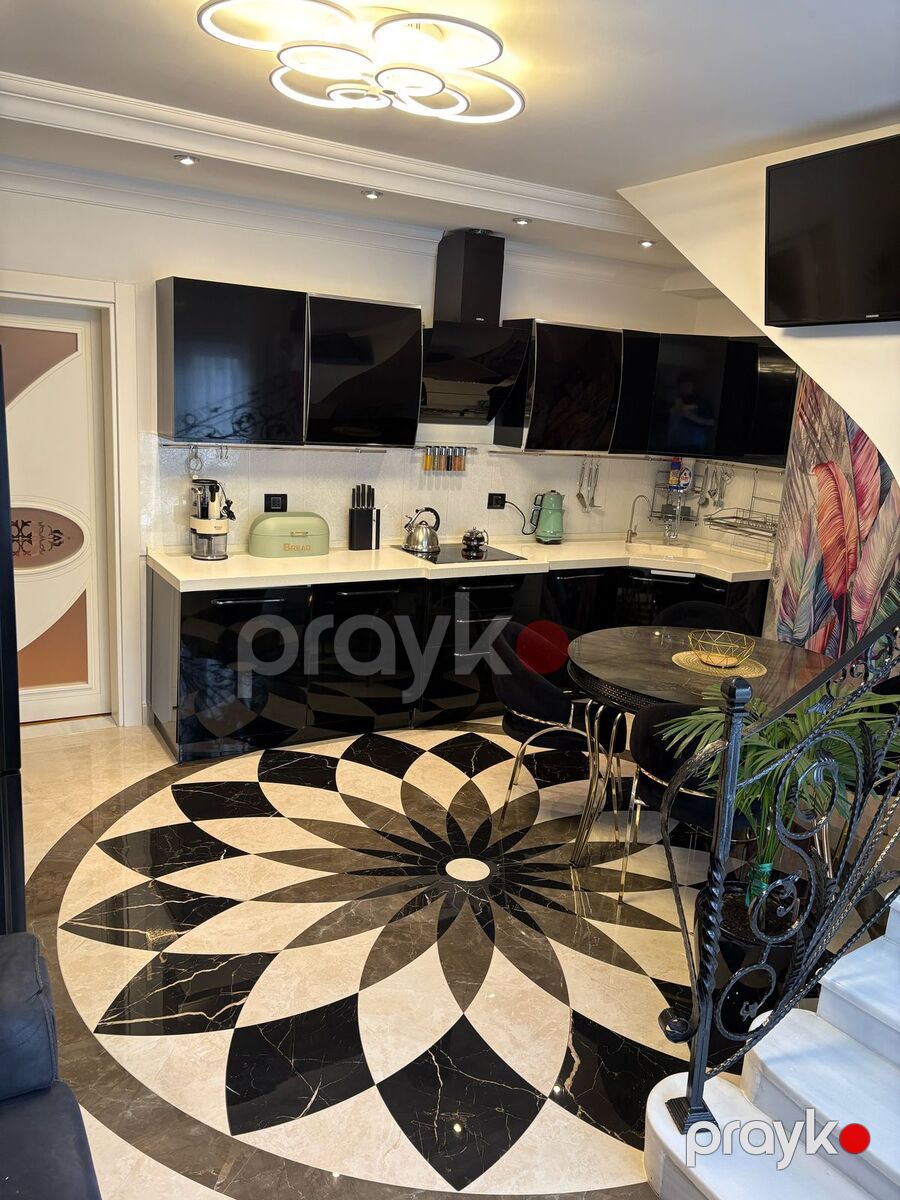 Satılır 5 otaqlı yeni tikili 180 m² — Mənzil, Bakı (12)