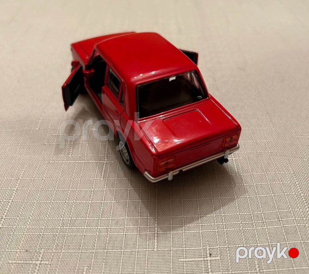 Kolleksiya üçün metal model avtomobil - Klassik sedan dizaynlı — Modellar, Bakı (3)