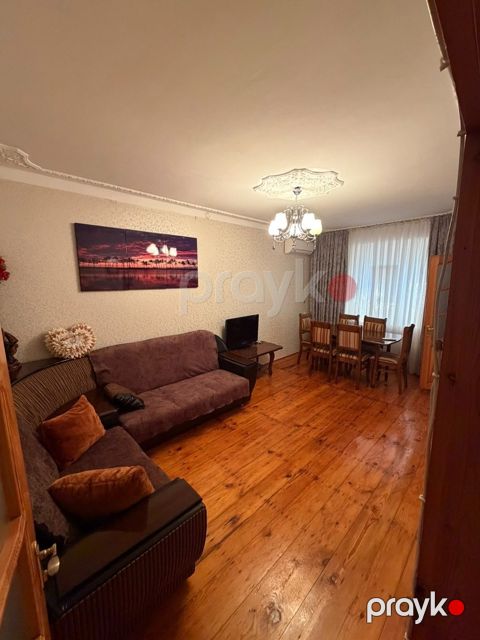 Satılır 3 otaqlı köhnə tikili 60 m² — Bakı