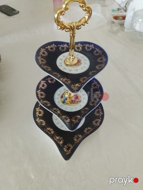 Tort və şiriniyyat qabı, rəng - Göy, Farfor, Çexiya — Xırdalan
