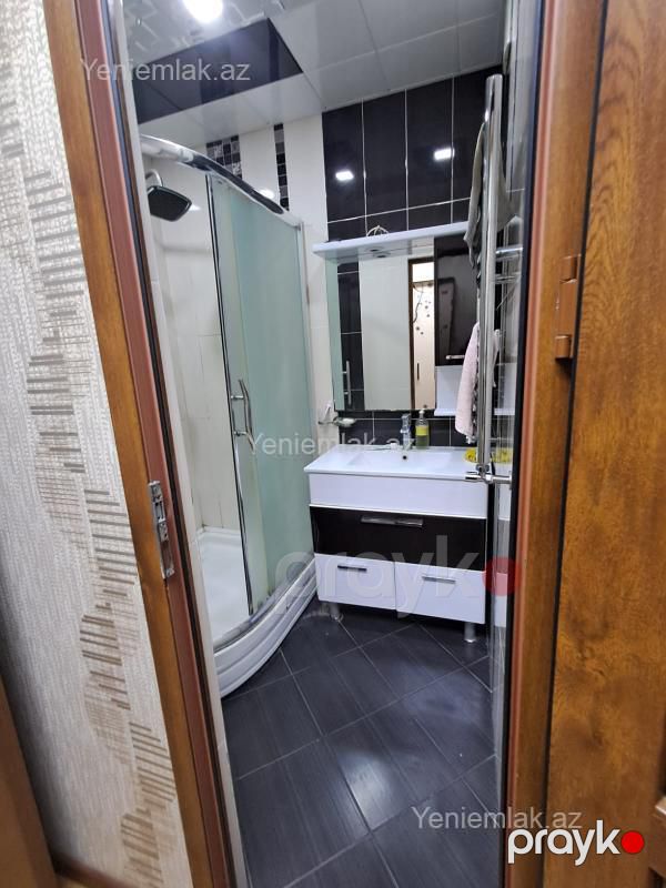 Satılır 3 otaqlı Bina evi menzil (Köhnə tikili), 75 m², 10-cu mikrorayon — Mənzil, Sumqayıt (7)