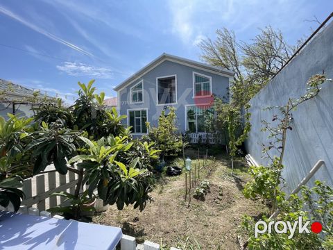 Satılır 6 otaqlı həyət evi/bağ evi 240 m² — Bakı