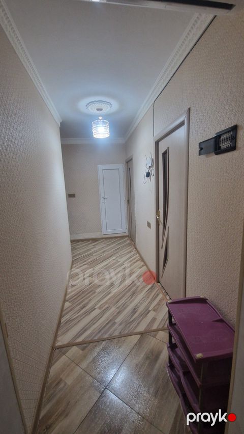 İcarəyə verilir 3 otaqlı köhnə tikili 70 m² — Yevlax