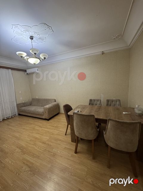 İcarəyə verilir 2 otaqlı köhnə tikili 55 m² — Bakı
