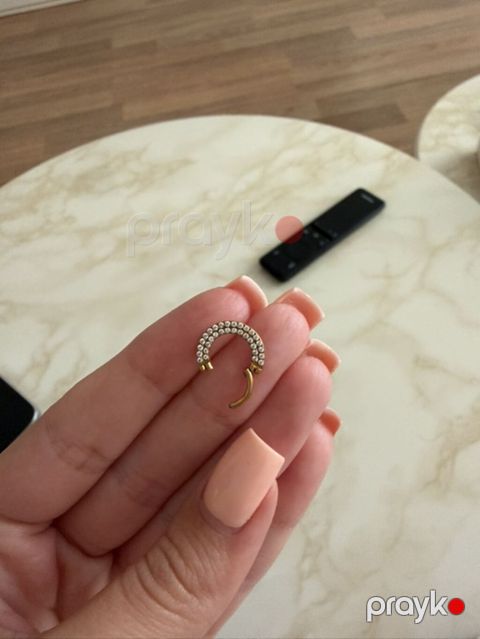 Qızılı rəngli daşlı qulaq sırğası (tək) - Model: dairəvi “hoop” — Bakı