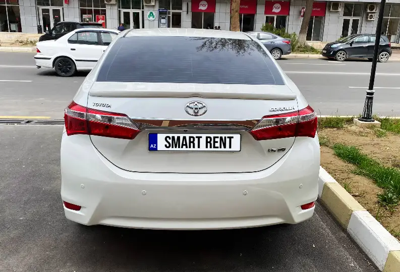Toyota Corolla 2014 — gündəlik icarə