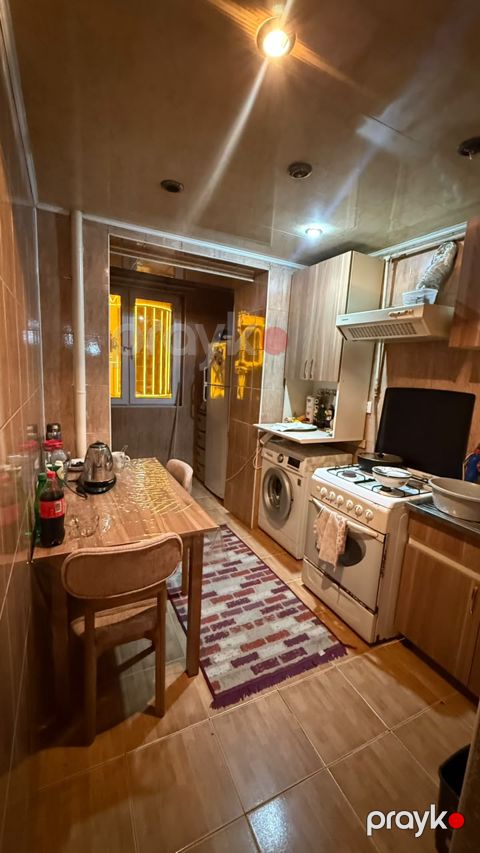 Satış: 3 otaqlı Köhnə tikili, 70 m², Xətai rayonu — Bakı