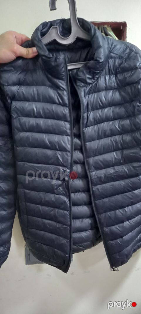 Yüngül şişmə kişi gödəkçəsi - Rəng: tünd boz/navy - Ölçü: L (etiket — Bakı