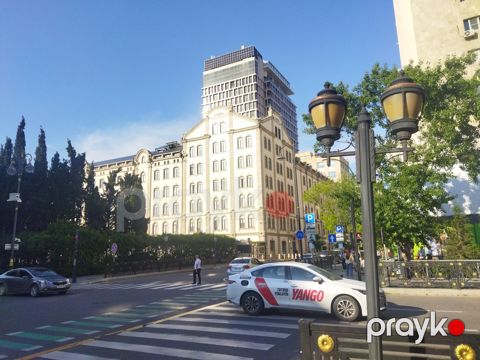 Satılır 2 otaqlı köhnə tikili 58 m² — Bakı