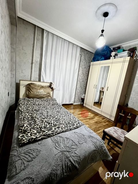 Tək otaq kirayeye verilir Ev 5 otaqlı evdir 5 xanım qalır1 xanım