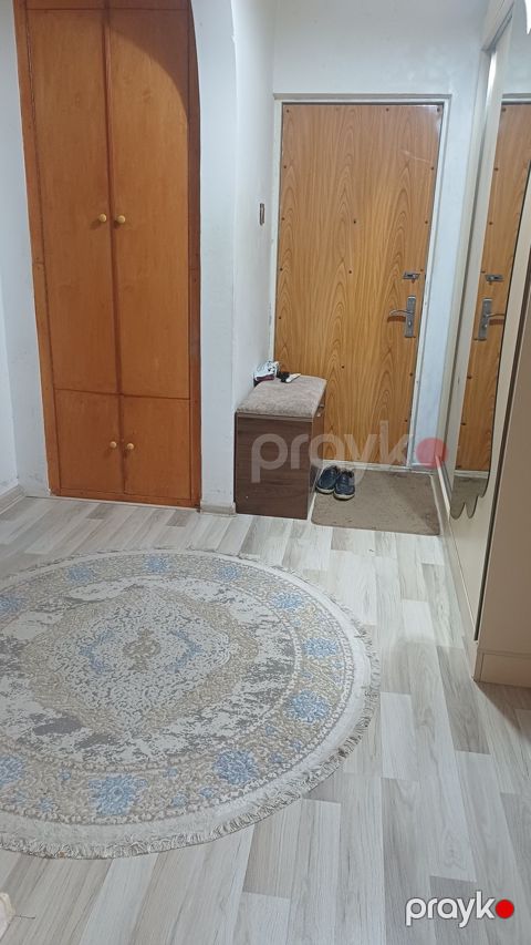 Satılır 3 otaqlı köhnə tikili 80 m² — Bakı
