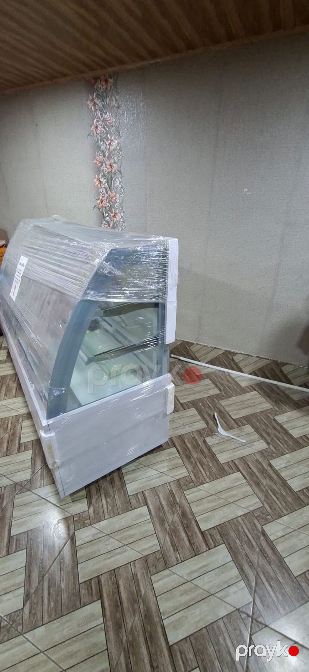 Vitrin tipli desert soyuducusu (cake chiller) - Ön hissəsi qabarıq — Soyuq vitrini, Xaçmaz (3)