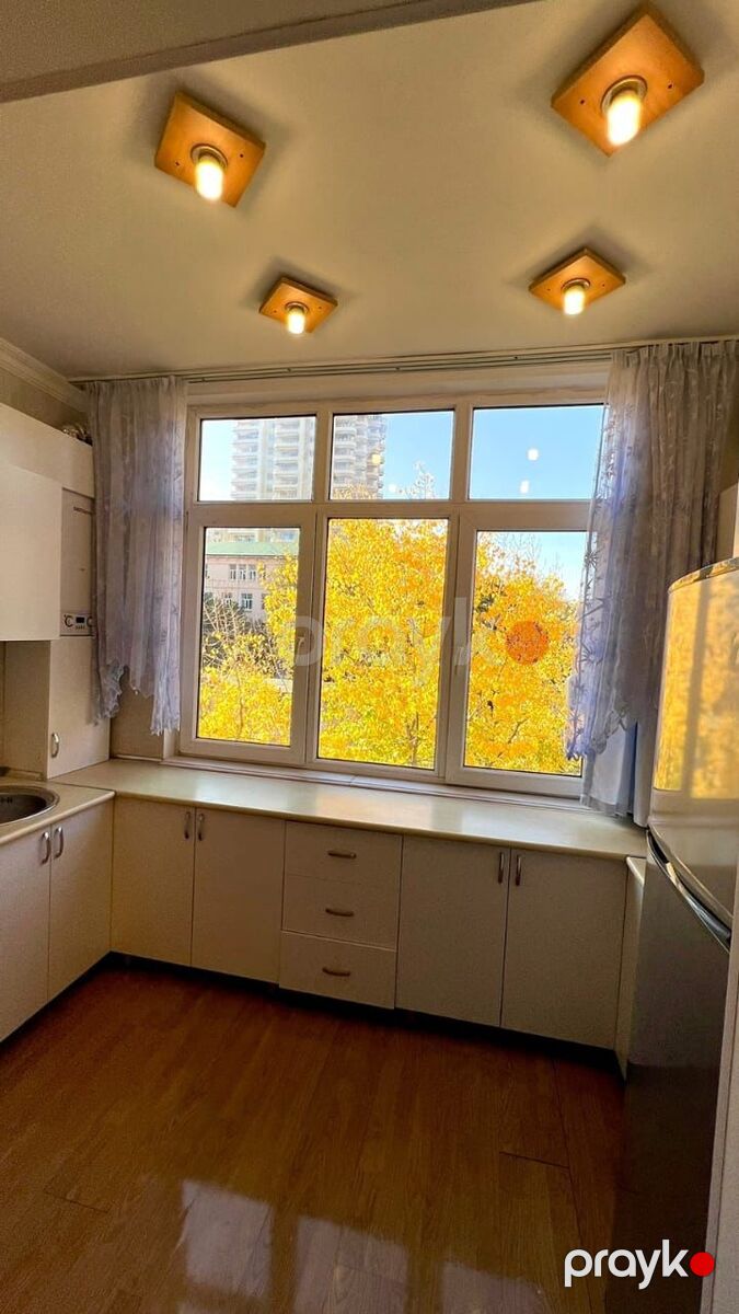 İcarəyə verilir 2 otaqlı köhnə tikili 52 m² — Mənzil, Bakı (8)