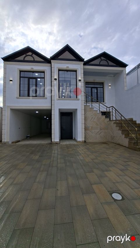 Satılır 5 otaqlı həyət evi/bağ evi 180 m² — Bakı