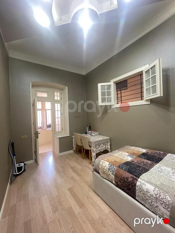 Satılır 4 otaqlı köhnə tikili 90 m² — Mənzil, Bakı (9)
