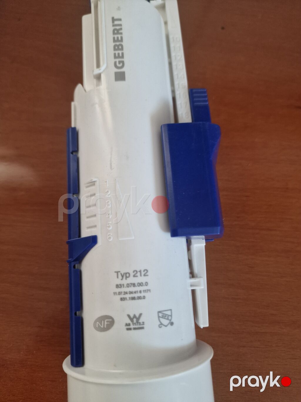 Geberit Typ 212 – unitaz sarnıçları üçün boşaltma mexanizmi (fləş — Tualetlər, Bakı (2)