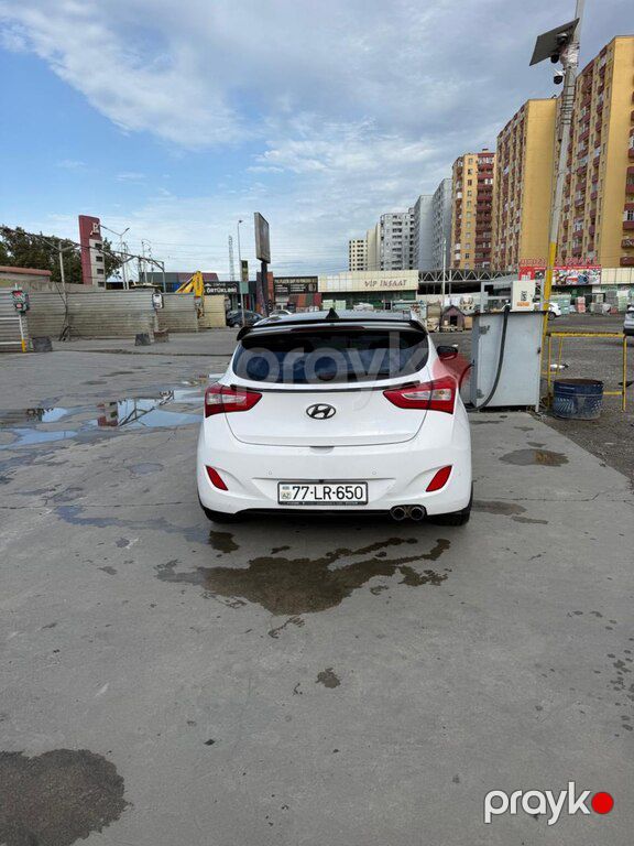 Hyundai i30, 1.6 L, 2012 il, 353 000 km — Avtomobillər, Sumqayıt (2)