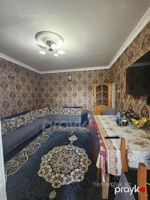Satılır 2 otaqlı Bina evi menzil (Köhnə tikili), 59 m², 10-cu mikrorayon — Sumqayıt