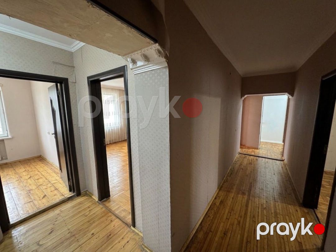Satılır 4 otaqlı köhnə tikili 115 m² — Mənzil, Bakı (3)
