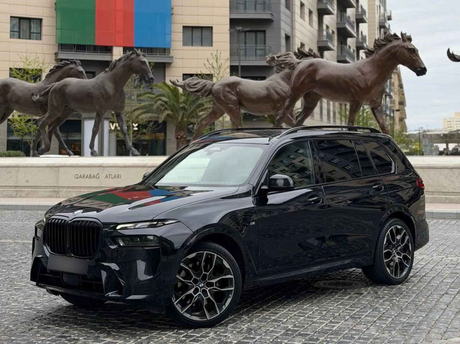 BMW X7 2025 — gündəlik icarə — Bakı