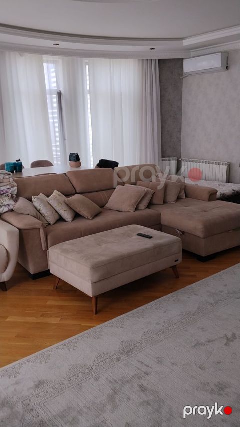 Künc divan, İşlənmiş, Parça — Bakı