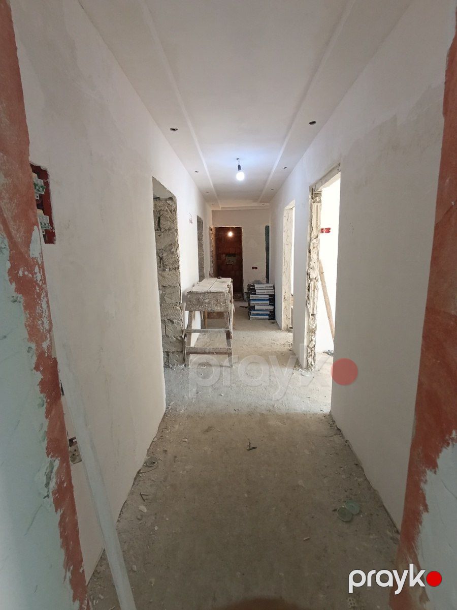 Satılır 5 otaqlı köhnə tikili 100 m² — Mənzil, Bakı (11)