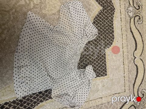 5 azn S M geyine biler — Bakı