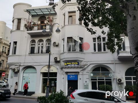 4-otaqlı mənzil kirayə verilir, 28 May m., 140 m²