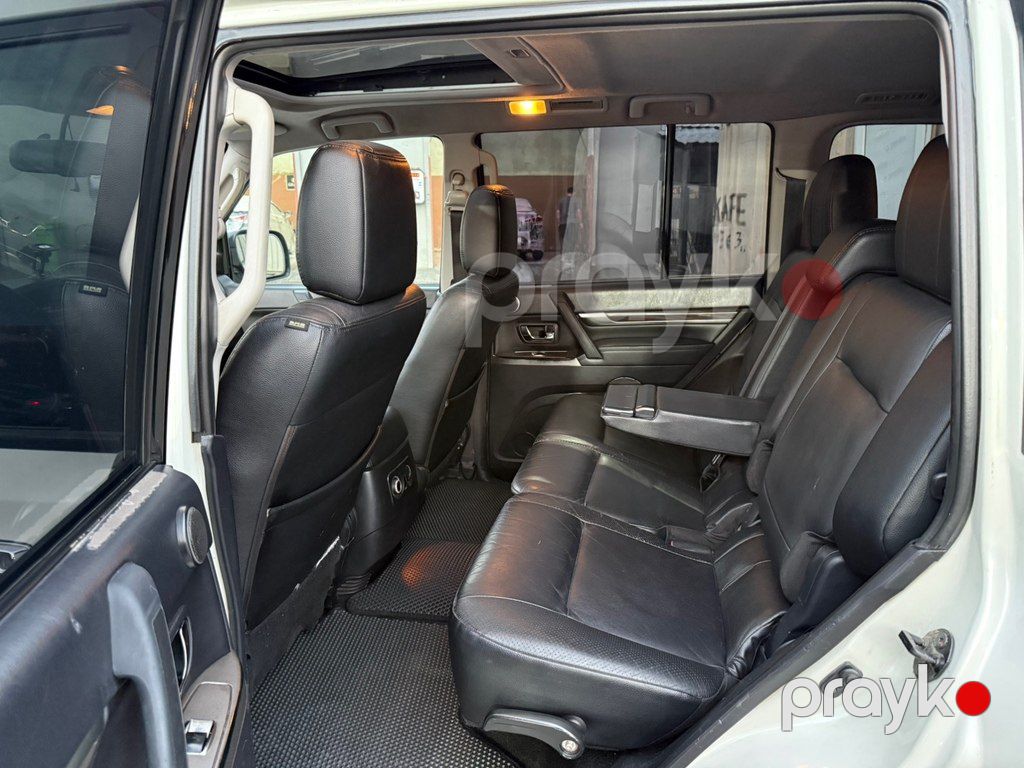 Mitsubishi Pajero, 3.5 L, 2011 il, 378 000 km — Avtomobillər, Bakı (10)