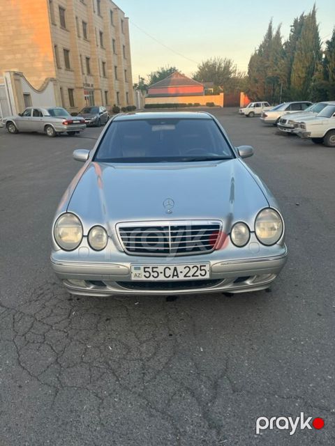 Mercedes E 320, 3.2 L, 2000 il, 320 000 km — Bərdə