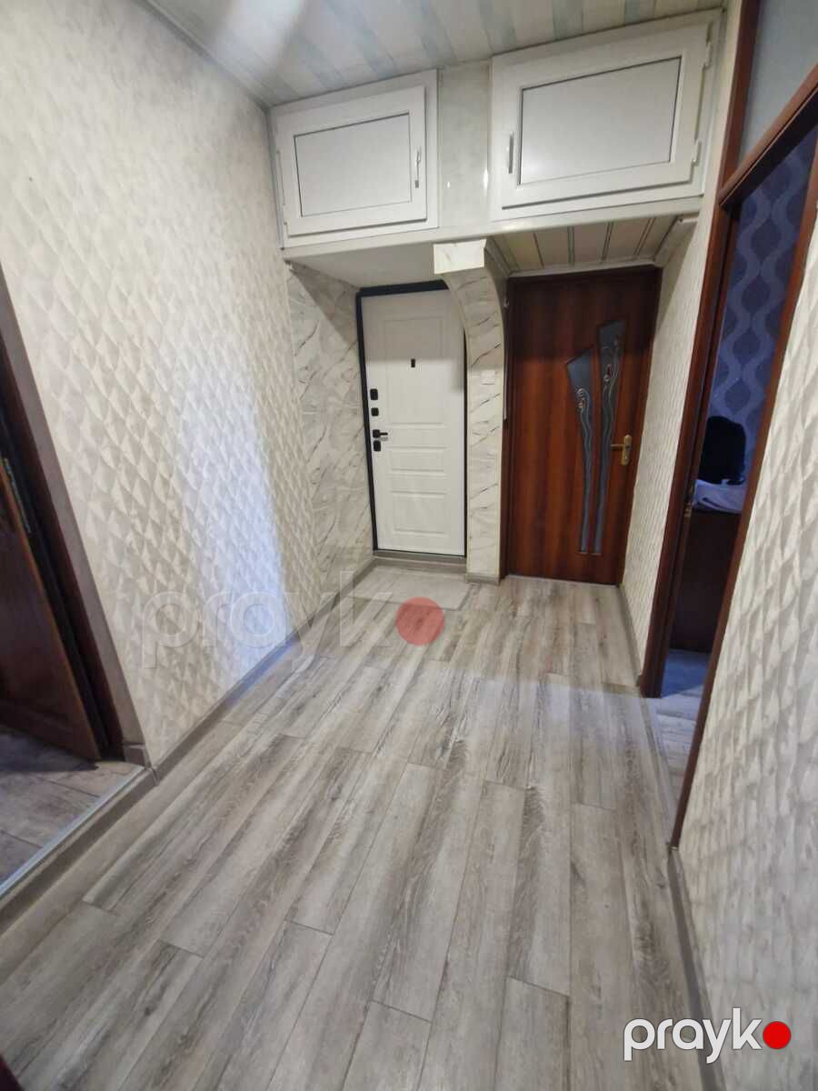 Satılır 4 otaqlı köhnə tikili 110 m² — Mənzil, Bakı (8)