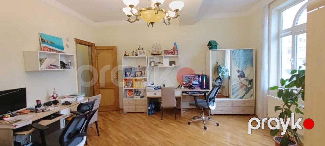 Satılır 4 otaqlı yeni tikili 200 m² — Mənzil, Bakı (9)