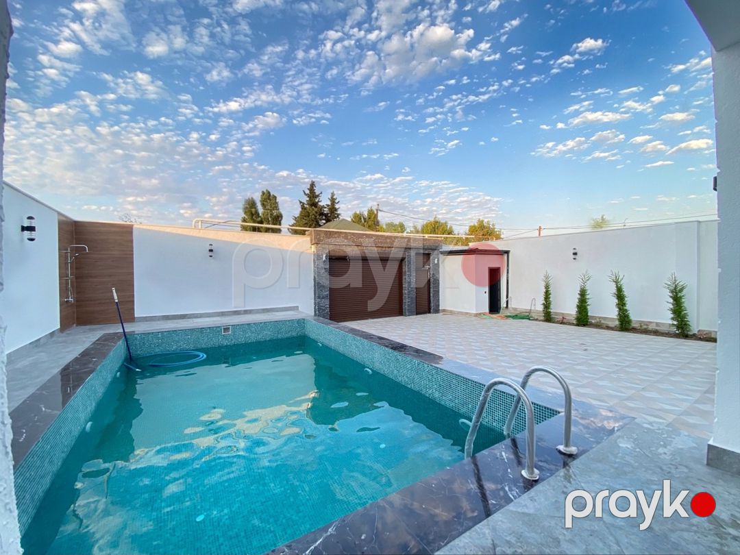 Satılır 5 otaqlı həyət evi/bağ evi 220 m² — Ev, villa, Bakı (2)