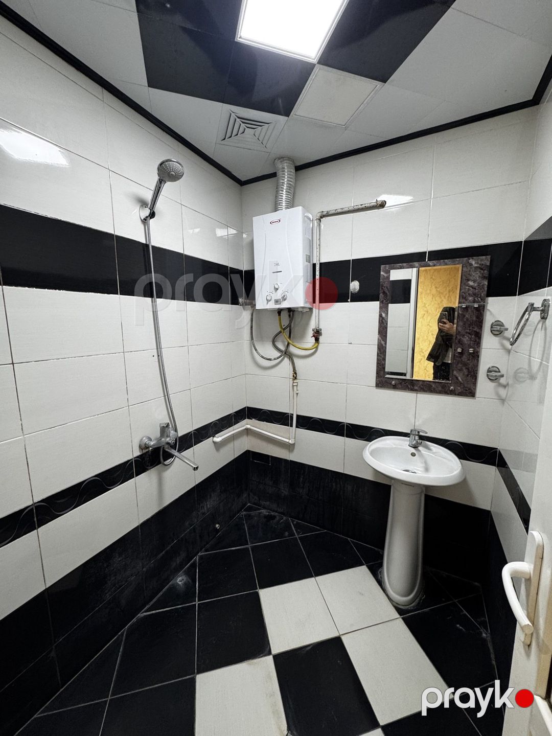 İcarəyə verilir 2 otaqlı köhnə tikili 50 m² — Mənzil, Bakı (11)