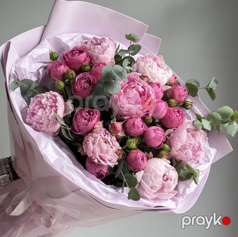 Çəhrayı Pion Buketi