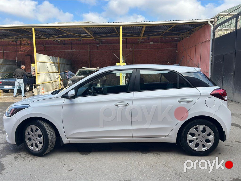 Hyundai i20, 1.1 L, 2016 il, 186 000 km — Avtomobillər, Bakı (3)