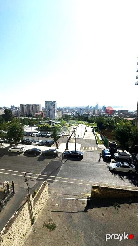Satılır 3 otaqlı köhnə tikili 80 m² — Bakı