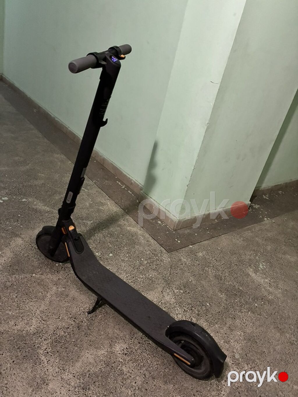 İşlənmiş Elektrik samokat 9", 251 - 350 Vt, 26 - 35 km/s, Ödənişli çatdırılma, Rayonlara çatdırılma — Skuterlər, Bakı (2)