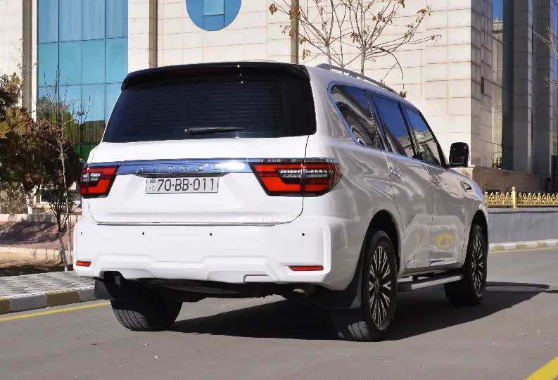 Nissan Patrol 2013 — gündəlik icarə — Minik avtomobili icarəsi, Naxçıvan (3)