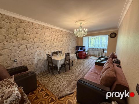Satılır 5 otaqlı köhnə tikili 100 m² — Bakı